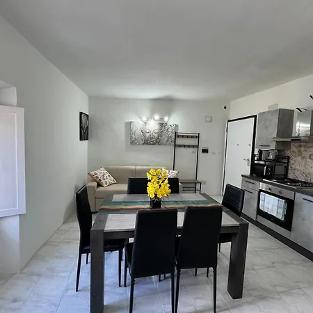 Civico 8 Apartment Sassari