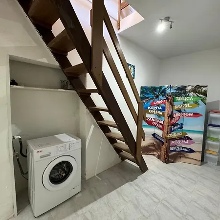 Civico 8 Apartment *